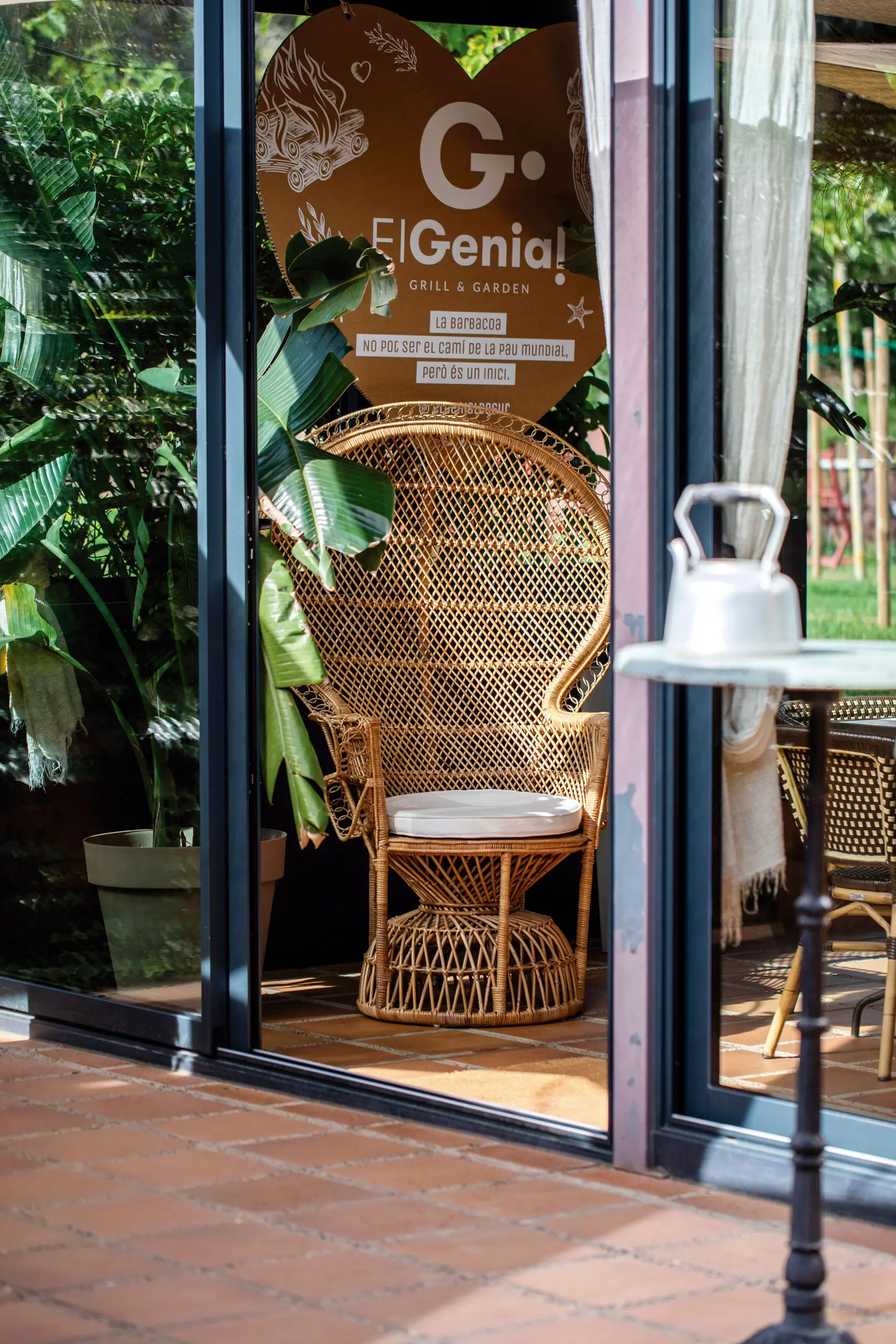 Jardí privat i terrassa relaxant a Begur